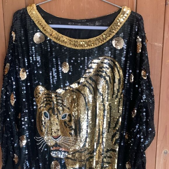 1980’s Gucci style sequin and beaded leopard/tiger dolman dress - Picture 3 of 13